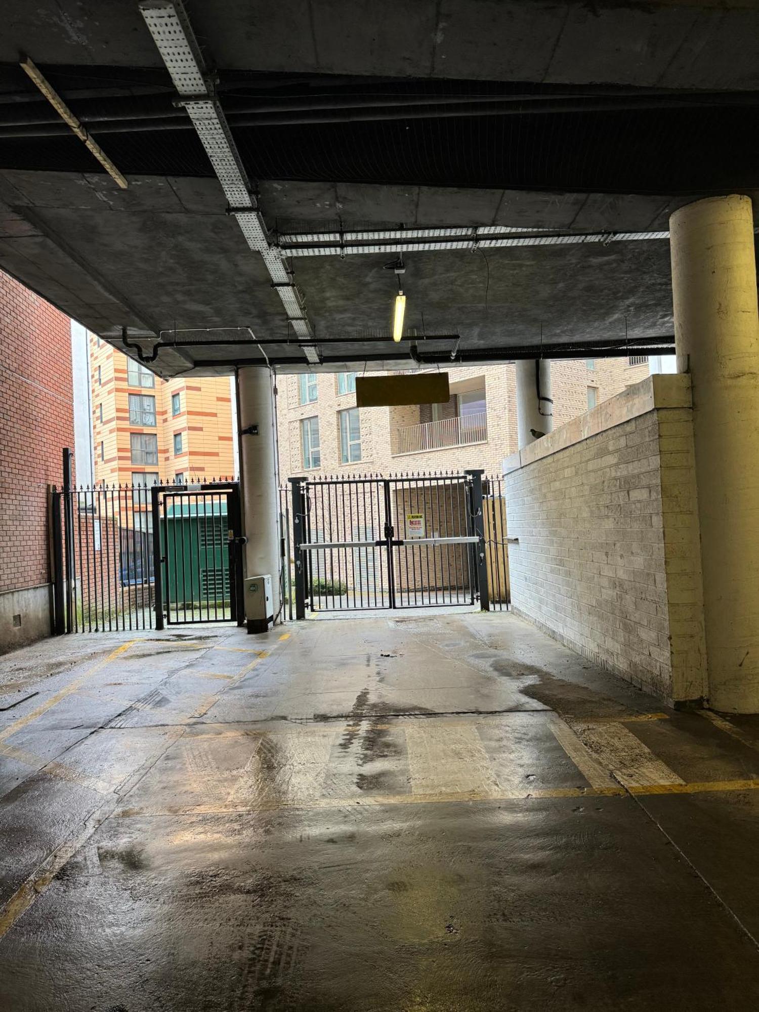 Luxury 2 Bedroom Apartment In Central Croydon With Free Parking Exteriör bild